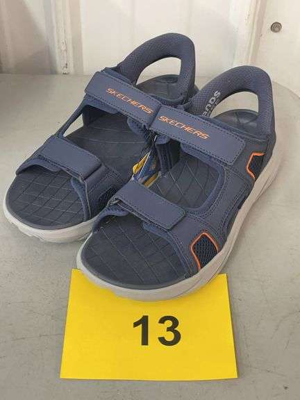 MENS SKECHERS SPORT SANDALS SIZE 8 - NAVY