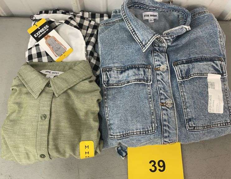 3PC WOMENS CLOTHING LOT SIZE M