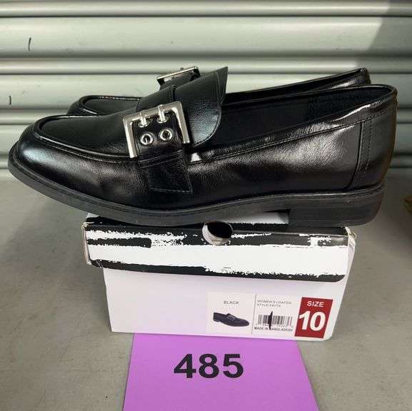 DV WOMENS FAYTE BLACK LOAFERS SIZE 10