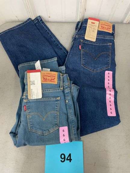 (2) PAIRS OF LEVI'S LADIES DENIM JEANS SIZE 6