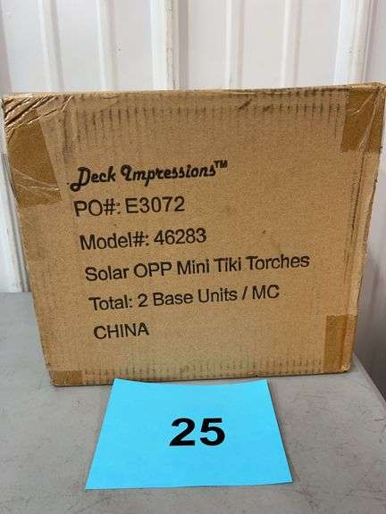 DECK IMPRESSIONS SOLAR MINI TIKI TORCHES IN BOX
