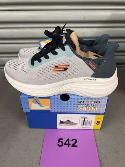 SKECHERS SWIFT FIT MENS SNEAKERS SIZE 8