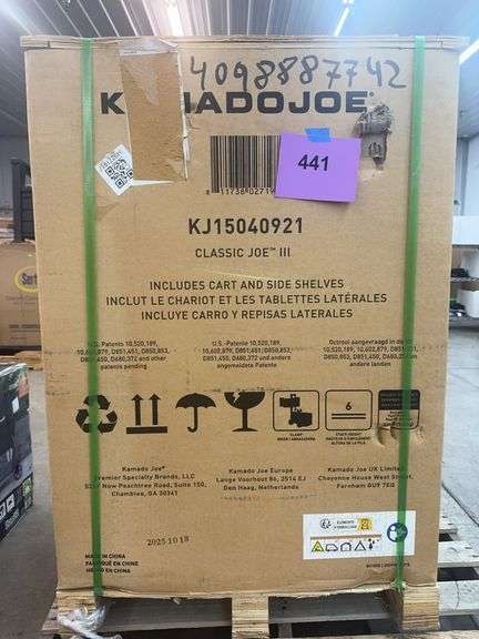 KAMADO JOE CLASSIC JOE 3 CHARCOAL GRILL IN BOX