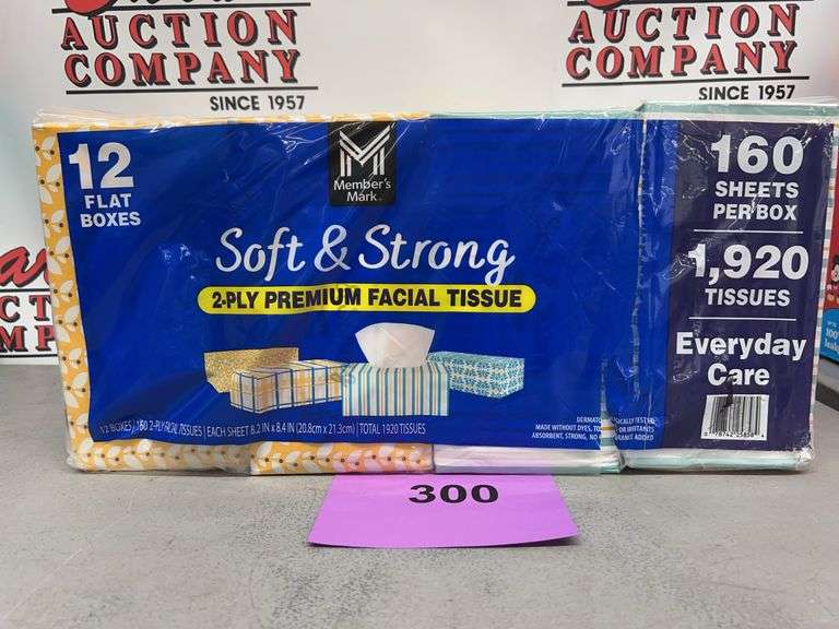 PACK OF FACIAL TISSUES