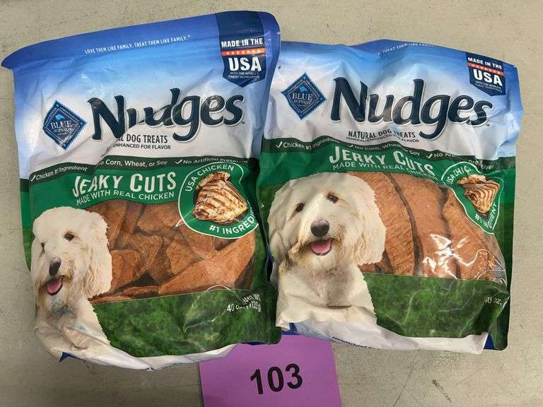 (2) BAGS OF BLUE BUFFALO NUDGES CHICKEN DOG TREATS