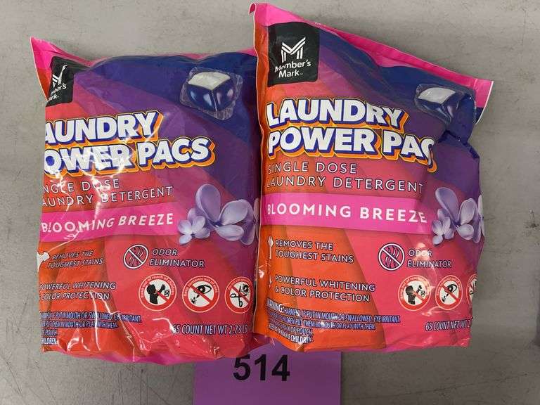 (2) BAGS OF LAUNDRY POWER PACS BLOOMING BREEZE