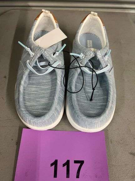 EDDIE BAUER KIDS LIAM SHOES SIZE 4