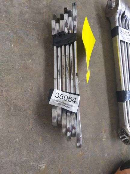 CORNELL 1 1/8"-1 1/2" ANGLE WRENCHES