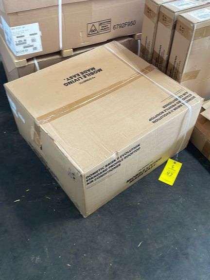 UNUSED DOMETIC 15K BTU ROOFTOP A/C UNIT