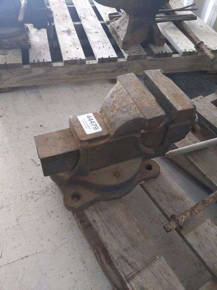 6" TABLE TOP VISE