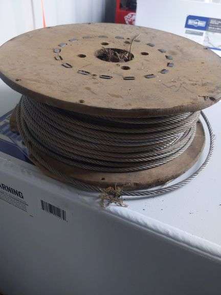 APPROX 200' ROLL OF 1/16" STAINLESS STEEL CABLE