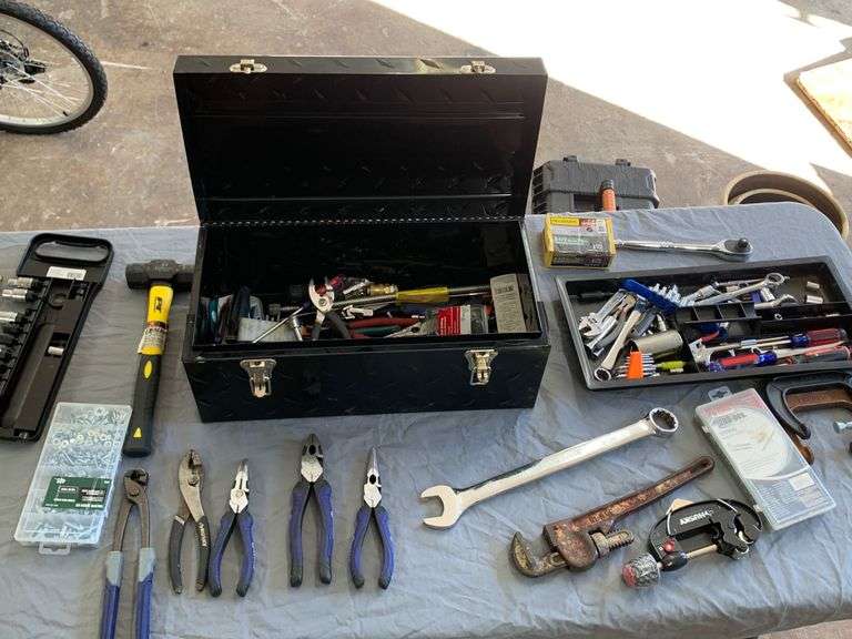 TOOLBOX WITH ALL CONTENTS INCLUDED