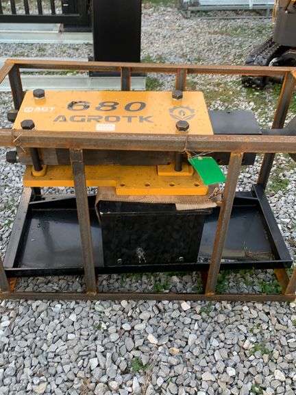 UNUSED AGROTK680 QUICK ATTACH DROP HAMMER