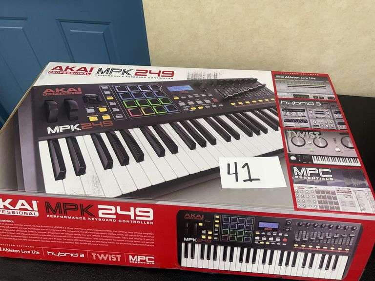 AKAI PROFESSIONAL MPK 241 PERFORMANCE KEYBOARD PIANO
