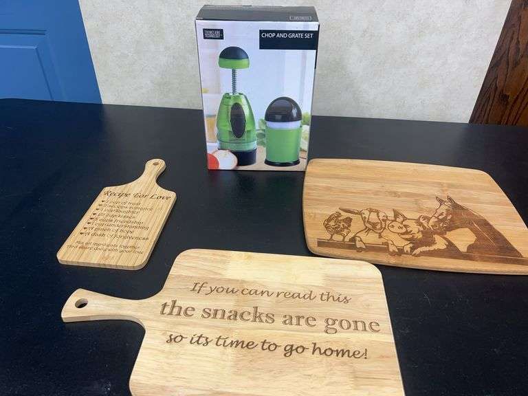 LOCALLY CRAFTED STAMPLER CRAFTS (3) HANDMADE WOOD CUTTING BOARDS & THINK TANK TECHNOLOGY CHOP & GRAT