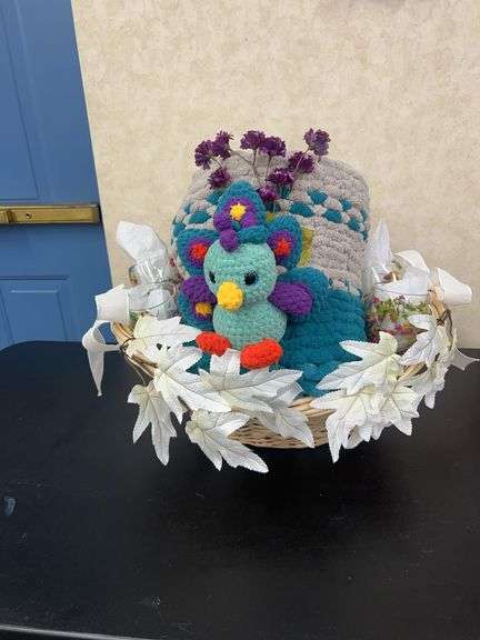 PEACOCK BASKET