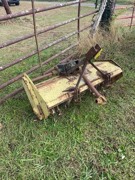 4' JOHN DEERE TILLER