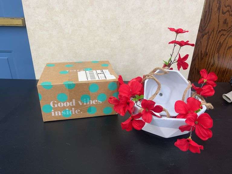 THRED UP 10"  & 6.5" HANGING PLANTER