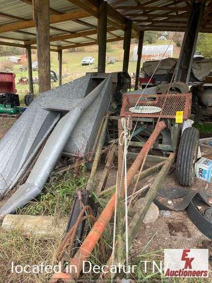 NEW IDEA 309 1 ROW CORN PICKER