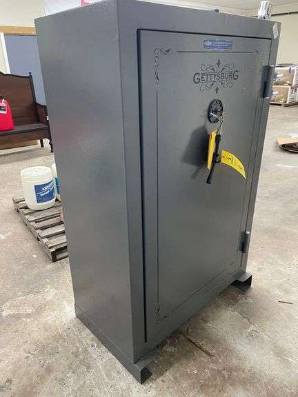 GETTYSBURG GUN SAFE WITH COMBINATION & KEYS
