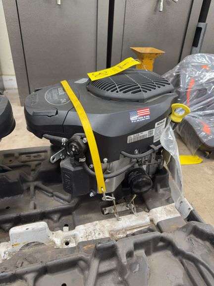 UNUSED VERTICAL SHAFT KOHLER 7000 SERIES TWIN CYCLE 24 HP GAS ENGINE