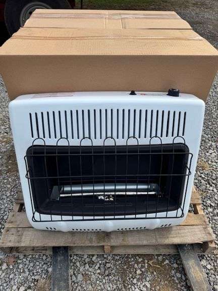 UNUSED MR HEATER 30000 BTU/HR LIQUID PROPANE VENT FREE HEATER
