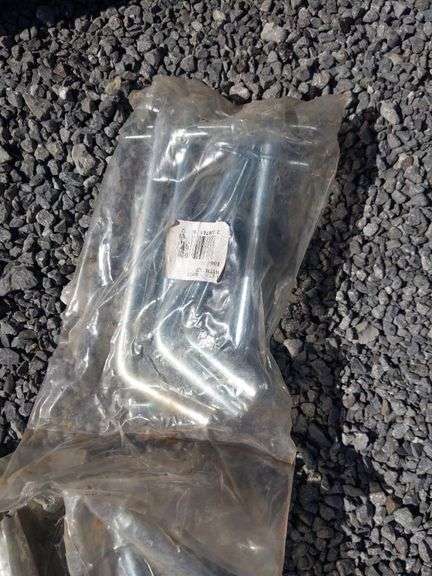 QTY. (15) HITCH PINS