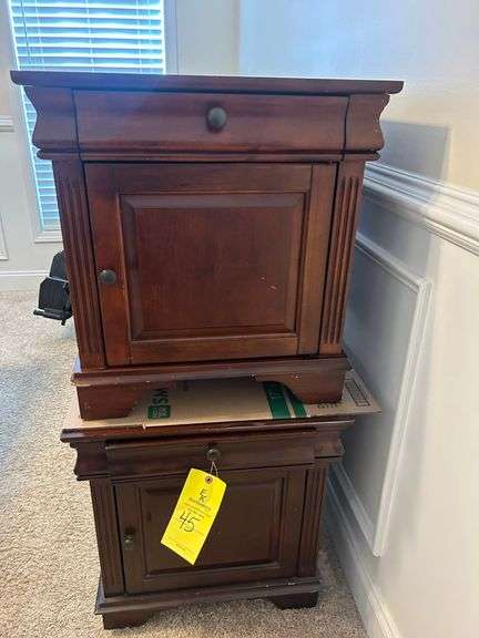 (2) TV STANDS WITH DOOR & DRAWER--25X21X22