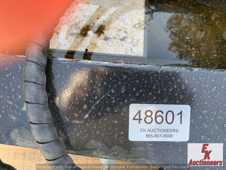 UNUSED TPM MINI EXCAVATOR 30" HYD TILT BUCKET