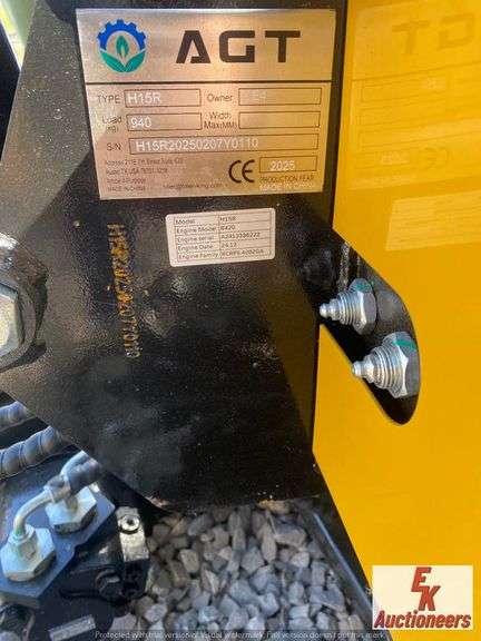 UNUSED MINI EXCAVATOR MODEL H15R