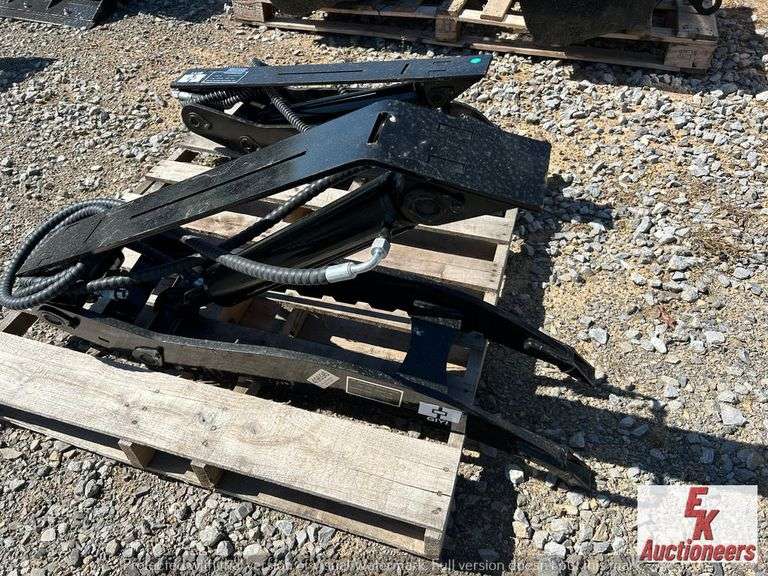 UNUSED 43" 7TON EXCAVATOR HYDRAULIC THUMB