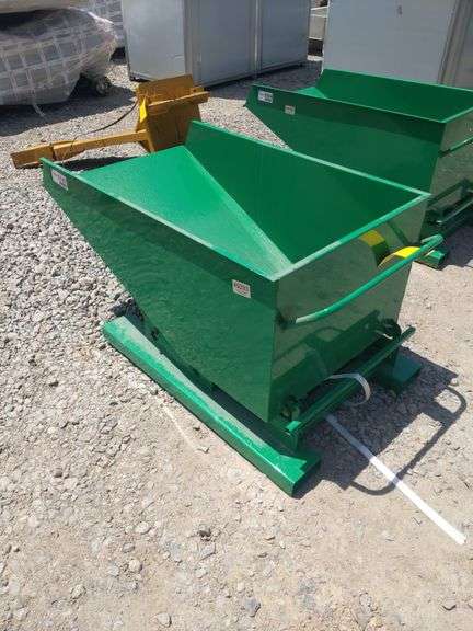 UNUSED SELF DUMPING HOPPER