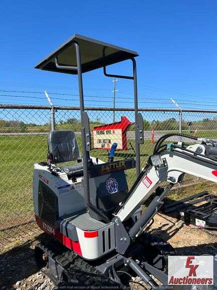 UNUSED BTTL ET12M6 MINI EXCAVATOR