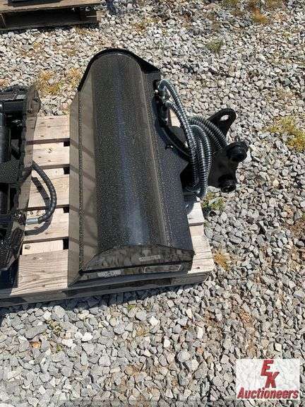 UNUSED 3TON HYDRAULIC BUCKET