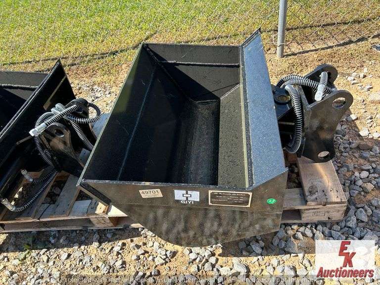UNUSED 5T HYDRAULIC TILT BUCKET