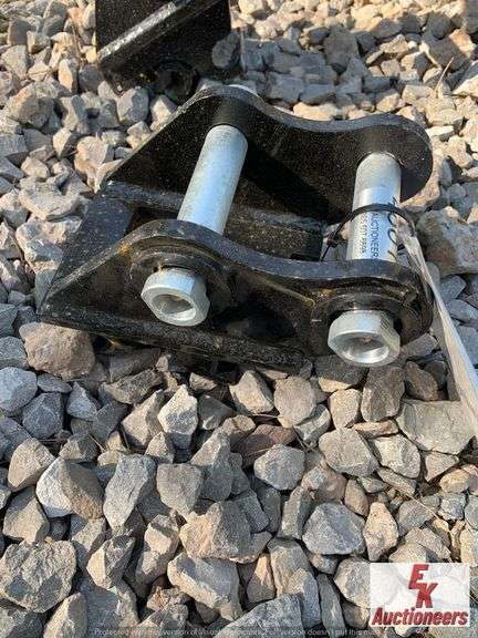 UNUSED TPM MINI EXCAVATOR QUICK HITCH