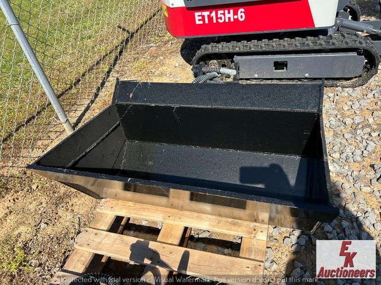 UNUSED 5T HYDRAULIC TILT BUCKET