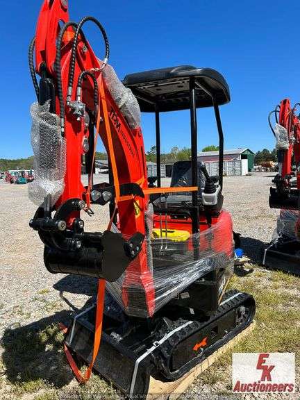 UNUSED TPM 16 MINI EXCAVATOR