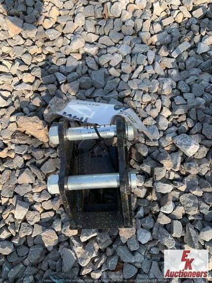 UNUSED TPM MINI EXCAVATOR QUICK HITCH
