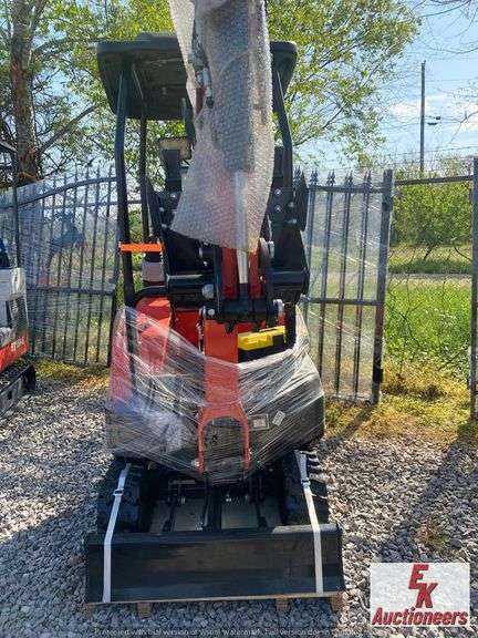 UNUSED TPM 16 MINI EXCAVATOR