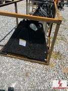 UNUSED TOPCAT 4-IN-1 BUCKET