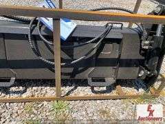 UNUSED TOPCAT 4-IN-1 BUCKET
