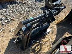 UNUSED SIDE SHIFT FORKS FOR WALK BEHIND SKIDSTEER