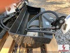 UNUSED TPM MINI EXCAVATOR 30" HYD TILT BUCKET