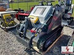 UNUSED BTTL ST25M6 WALK BEHIND COMPACT SKIDSTEER