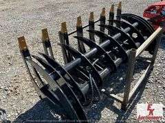 UNUSED SKID STEER QUICK ATTACH 72" LOG GRAPPLE