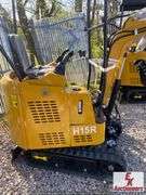 UNUSED MINI EXCAVATOR MODEL H15R