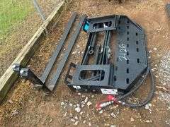 UNUSED 5' SKID STEER SIDE SHIFT PALLET FORKS
