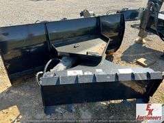 UNUSED SKID STEER QUICK ATTACH 71" SNOW PLOW