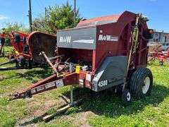 M & W 4500 ROUND BALER